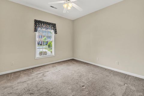 Tiny photo for 207 Duncraig Drive DR, Lynchburg, VA 24502 (MLS # 366323)