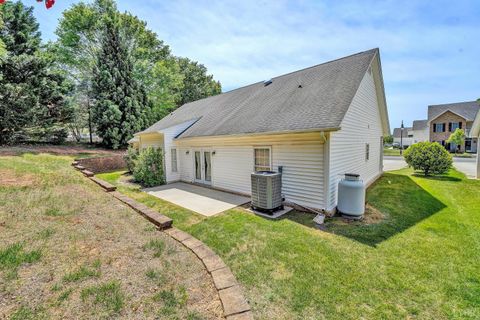 Tiny photo for 207 Duncraig Drive DR, Lynchburg, VA 24502 (MLS # 366323)