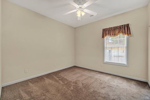 Tiny photo for 207 Duncraig Drive DR, Lynchburg, VA 24502 (MLS # 366323)
