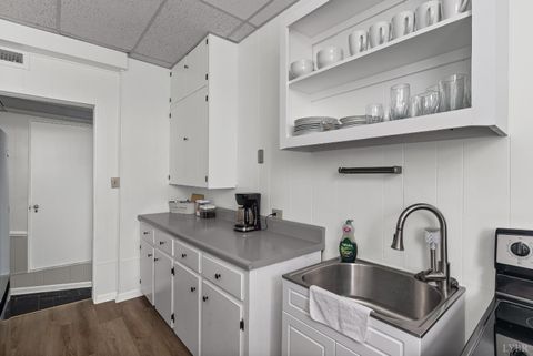Tiny photo for 525 7th St St, Altavista, VA 24517 (MLS # 366700)