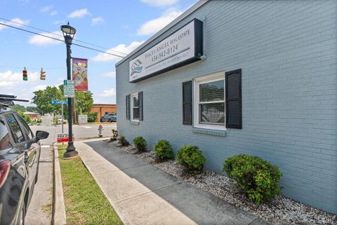 Tiny photo for 525 7th St St, Altavista, VA 24517 (MLS # 366700)