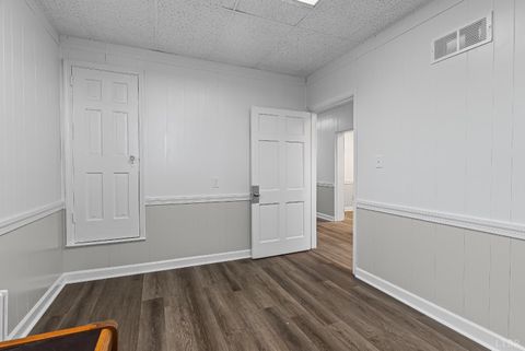 Tiny photo for 525 7th St St, Altavista, VA 24517 (MLS # 366700)