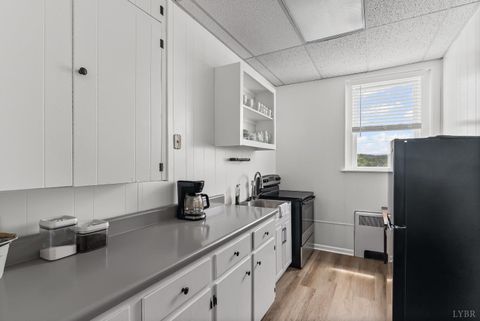 Tiny photo for 525 7th St St, Altavista, VA 24517 (MLS # 366700)