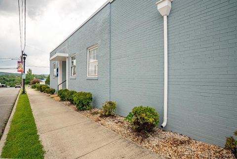 Tiny photo for 525 7th St St, Altavista, VA 24517 (MLS # 366700)