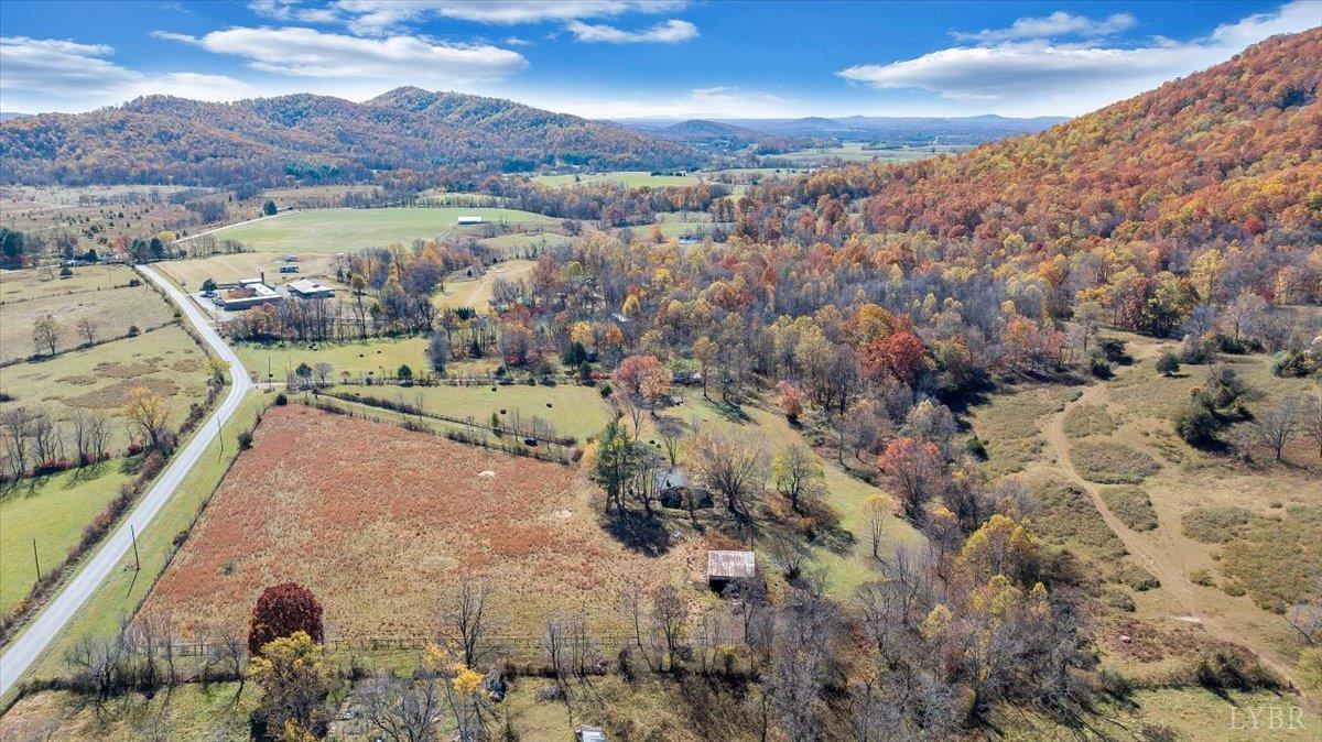 Big Island, Virginia 24526, United States, 2 Bedrooms Bedrooms, ,1 BathroomBathrooms,Residential,Pending,241384