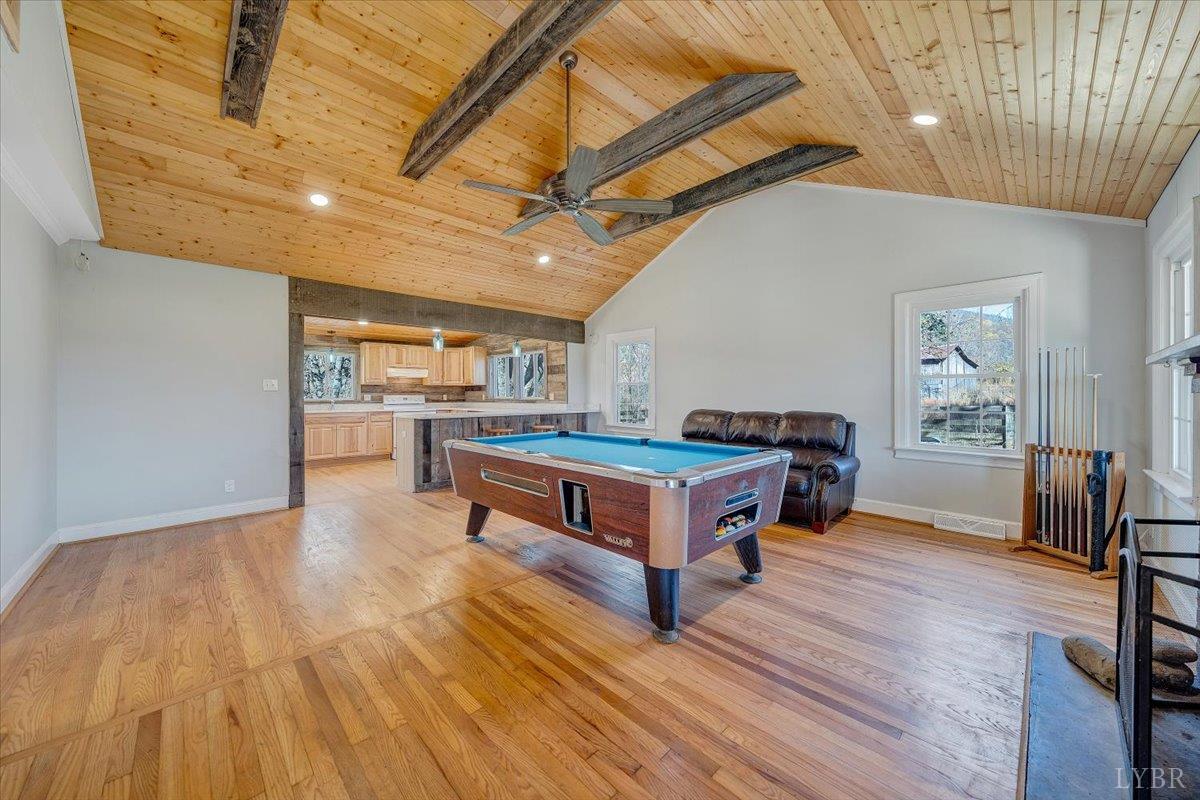 Big Island, Virginia 24526, United States, 2 Bedrooms Bedrooms, ,1 BathroomBathrooms,Residential,Pending,241384