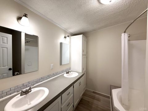 Tiny photo for 12668 Patrick Henry Hwy Hwy, Brookneal, VA 24528 (MLS # 364832)