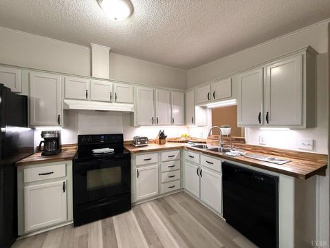 Tiny photo for 12668 Patrick Henry Hwy Hwy, Brookneal, VA 24528 (MLS # 364832)