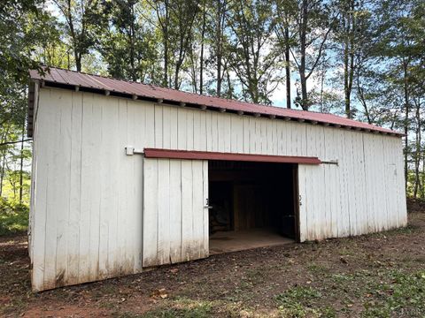 Tiny photo for 12668 Patrick Henry Hwy Hwy, Brookneal, VA 24528 (MLS # 364832)