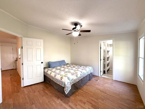 Tiny photo for 12668 Patrick Henry Hwy Hwy, Brookneal, VA 24528 (MLS # 364832)