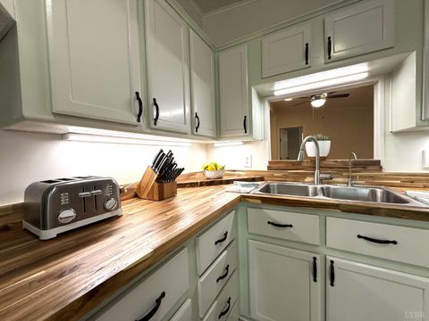 Tiny photo for 12668 Patrick Henry Hwy Hwy, Brookneal, VA 24528 (MLS # 364832)