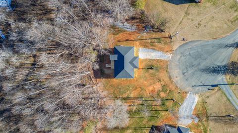 Tiny photo for 682 Cornfield Lane, Appomattox, VA 24522 (MLS # 363822)