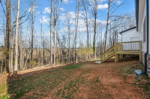 Tiny photo for 682 Cornfield Lane, Appomattox, VA 24522 (MLS # 363822)