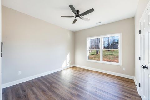 Tiny photo for 682 Cornfield Lane, Appomattox, VA 24522 (MLS # 363822)