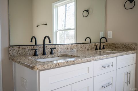 Tiny photo for 682 Cornfield Lane, Appomattox, VA 24522 (MLS # 363822)