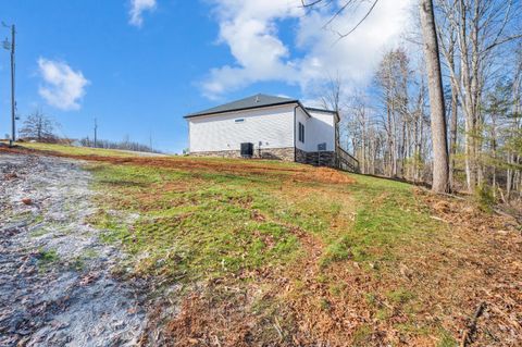 Tiny photo for 682 Cornfield Lane, Appomattox, VA 24522 (MLS # 363822)