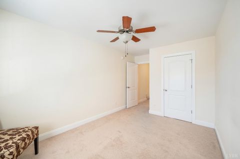 Tiny photo for 122 Colonnade Street, Lynchburg, VA 24502 (MLS # 363048)