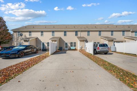 Tiny photo for 122 Colonnade Street, Lynchburg, VA 24502 (MLS # 363048)