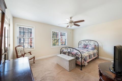 Tiny photo for 122 Colonnade Street, Lynchburg, VA 24502 (MLS # 363048)