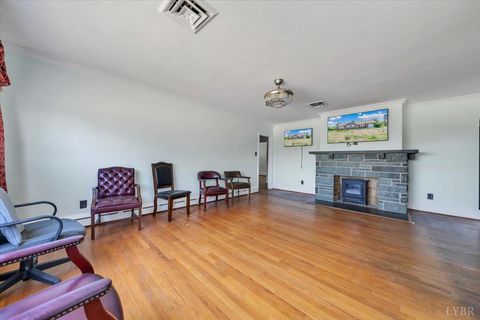 Tiny photo for 3956 S Amherst Highway, Amherst, VA 24572 (MLS # 366724)