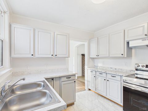 Tiny photo for 469 Confederate Boulevard, Appomattox, VA 24522 (MLS # 364146)