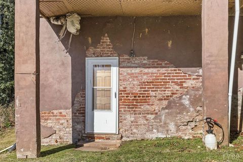 Tiny photo for 1300 16th Street, Lynchburg, VA 24504 (MLS # 364001)