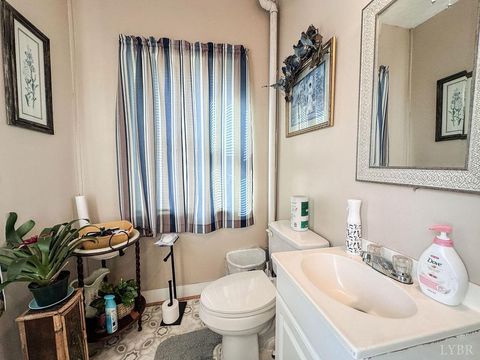 Tiny photo for 1300 16th Street, Lynchburg, VA 24504 (MLS # 364001)