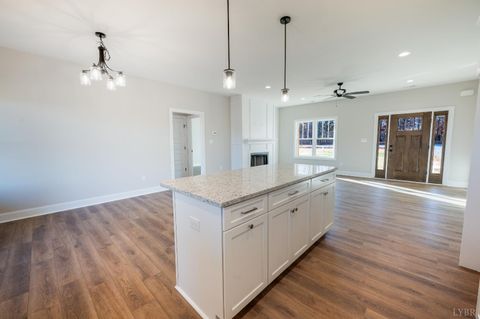 Tiny photo for 10494 Leesville Road, Lynch Station, VA 24571 (MLS # 363037)