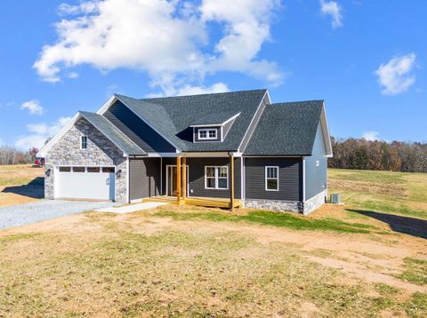 Photo of 10494 Leesville Road, Lynch Station, VA 24571 (MLS # 363037)