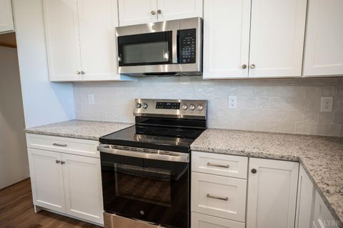 Tiny photo for 10494 Leesville Road, Lynch Station, VA 24571 (MLS # 363037)