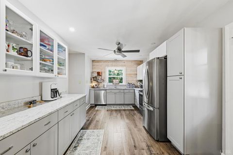 Tiny photo for 1271 Church Street, Appomattox, VA 24522 (MLS # 366361)