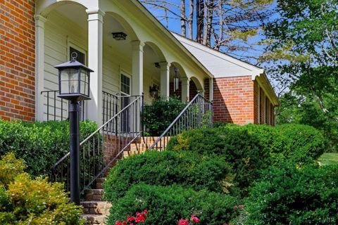 Tiny photo for 1271 Church Street, Appomattox, VA 24522 (MLS # 366361)
