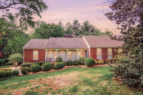 Tiny photo for 1271 Church Street, Appomattox, VA 24522 (MLS # 366361)