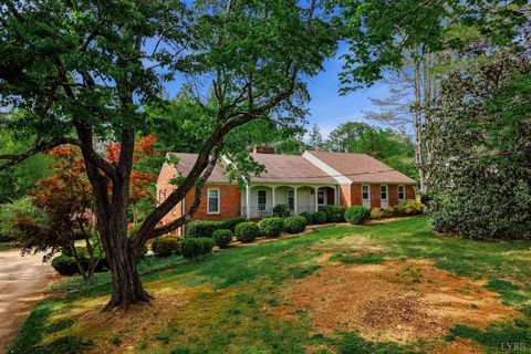 Photo of 1271 Church Street, Appomattox, VA 24522 (MLS # 366361)