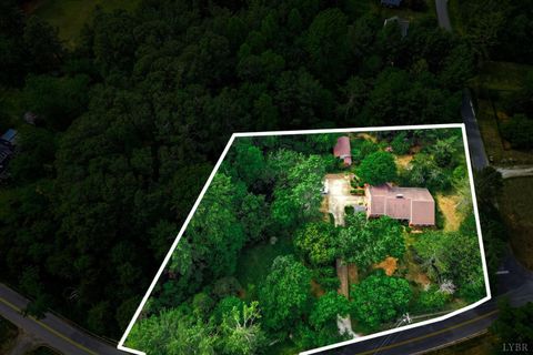 Tiny photo for 1271 Church Street, Appomattox, VA 24522 (MLS # 366361)