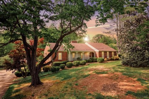 Tiny photo for 1271 Church Street, Appomattox, VA 24522 (MLS # 366361)
