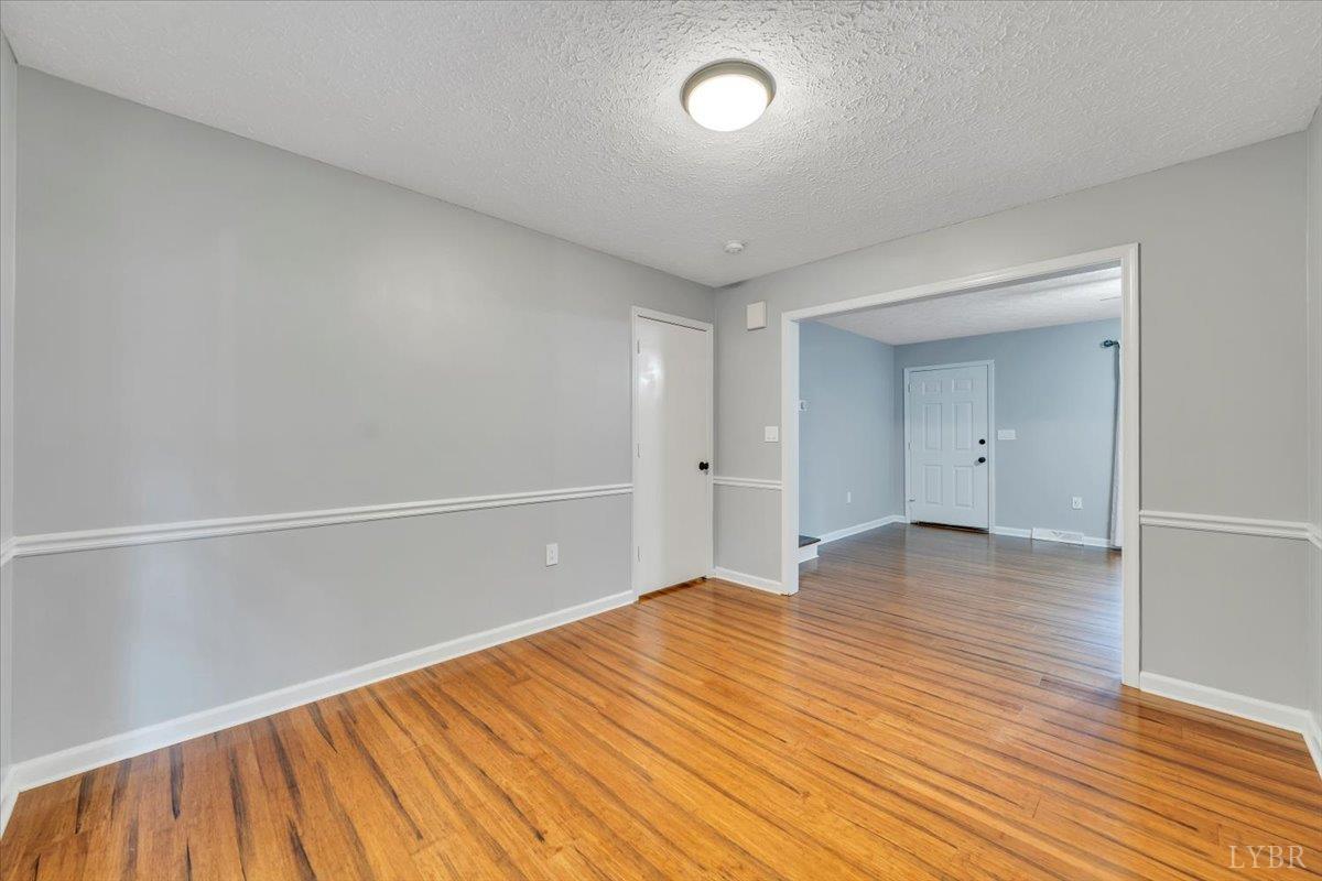 Lynchburg, Virginia 24503, United States, 3 Bedrooms Bedrooms, ,2 BathroomsBathrooms,Residential,Active,176433