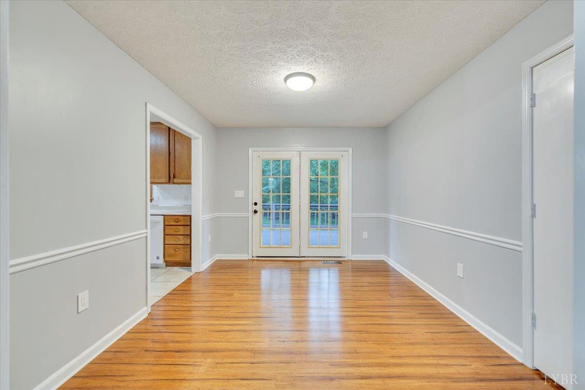 Lynchburg, Virginia 24503, United States, 3 Bedrooms Bedrooms, ,2 BathroomsBathrooms,Residential,Active,176433