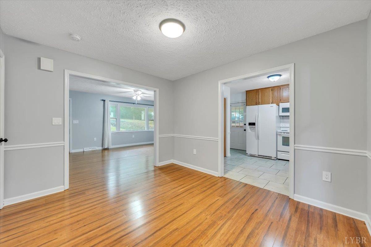 Lynchburg, Virginia 24503, United States, 3 Bedrooms Bedrooms, ,2 BathroomsBathrooms,Residential,Active,176433