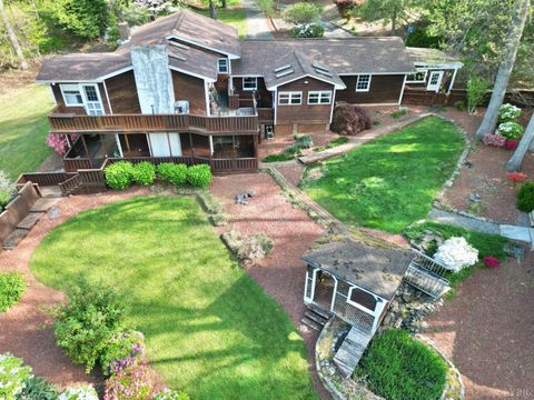 Tiny photo for 1261 Bearcreek Loop Loop, Bedford, VA 24523 (MLS # 363491)