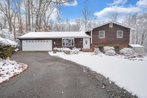 Tiny photo for 1261 Bear Creek Loop Loop, Bedford, VA 24523 (MLS # 363491)