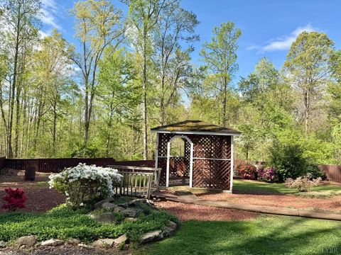 Tiny photo for 1261 Bearcreek Loop Loop, Bedford, VA 24523 (MLS # 363491)
