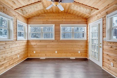 Tiny photo for 1261 Bear Creek Loop Loop, Bedford, VA 24523 (MLS # 363491)