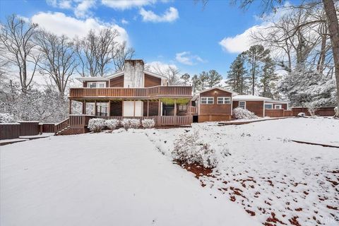 Tiny photo for 1261 Bear Creek Loop Loop, Bedford, VA 24523 (MLS # 363491)