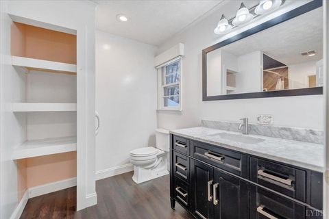 Tiny photo for 1261 Bear Creek Loop Loop, Bedford, VA 24523 (MLS # 363491)