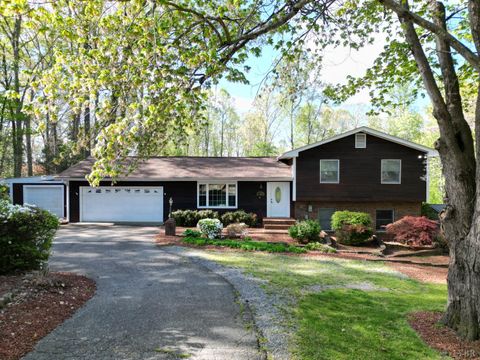 Tiny photo for 1261 Bearcreek Loop Loop, Bedford, VA 24523 (MLS # 363491)