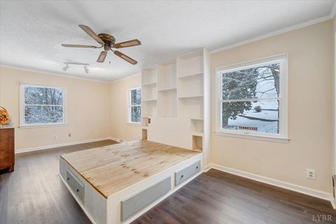 Tiny photo for 1261 Bear Creek Loop Loop, Bedford, VA 24523 (MLS # 363491)