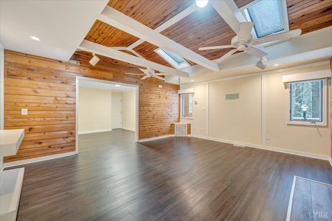 Tiny photo for 1261 Bear Creek Loop Loop, Bedford, VA 24523 (MLS # 363491)