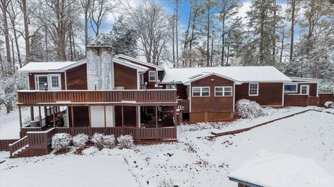 Tiny photo for 1261 Bear Creek Loop Loop, Bedford, VA 24523 (MLS # 363491)