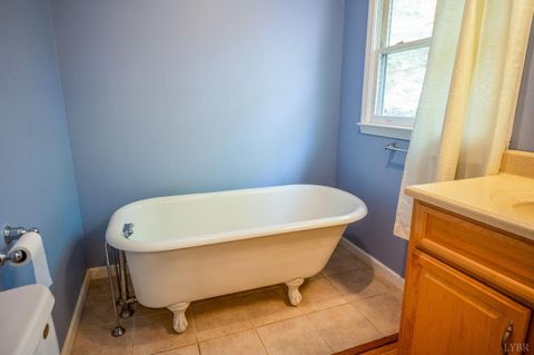 Tiny photo for 3882 Rocky Mountain Road, Forest, VA 24551 (MLS # 365927)